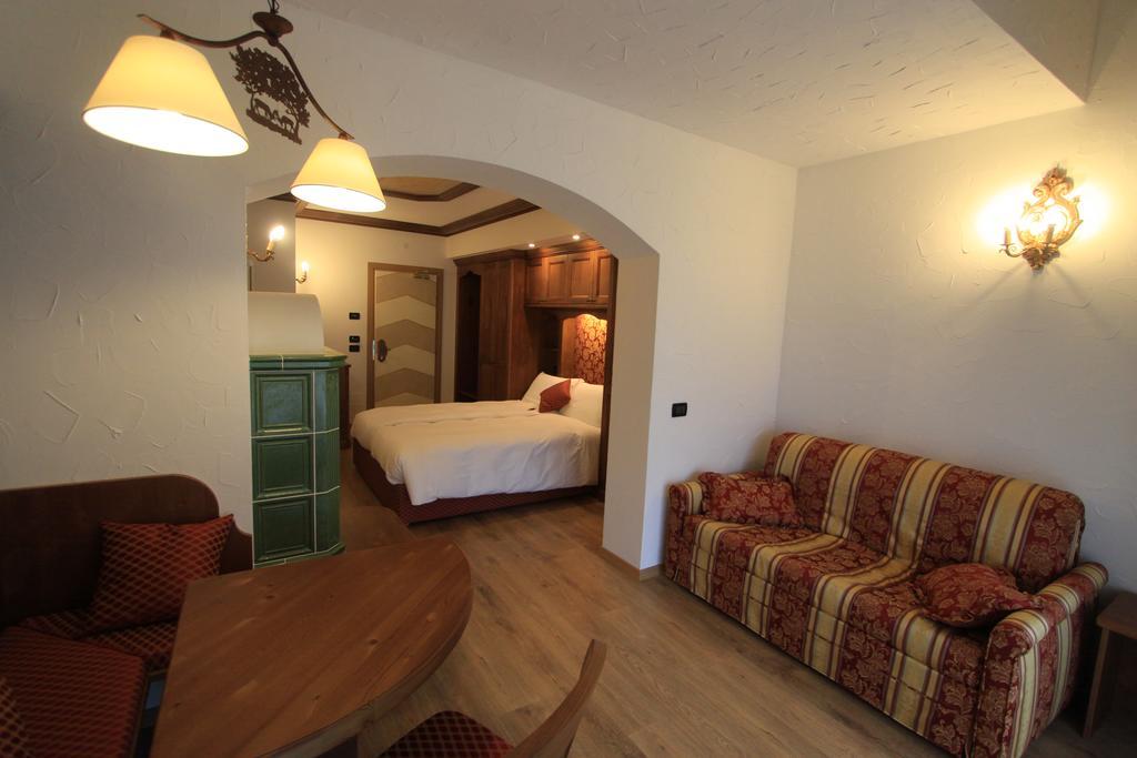 Dolasilla Park Hotel Віго-ді-Фасса Екстер'єр фото
